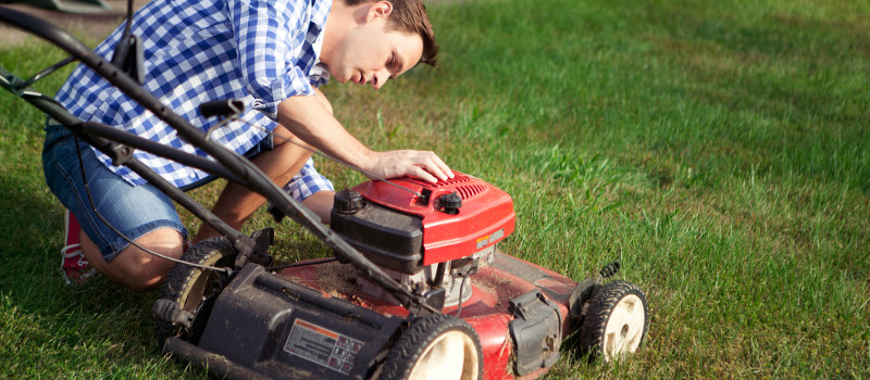 Three Reasons Not to Wait on Lawn Mower Repair